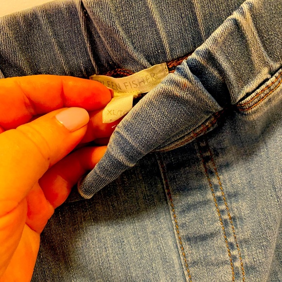 Eileen Fisher Pull on Ankle Blue Jean Frayed Hem Organic and Elastic waist ! - Picture 2 of 8